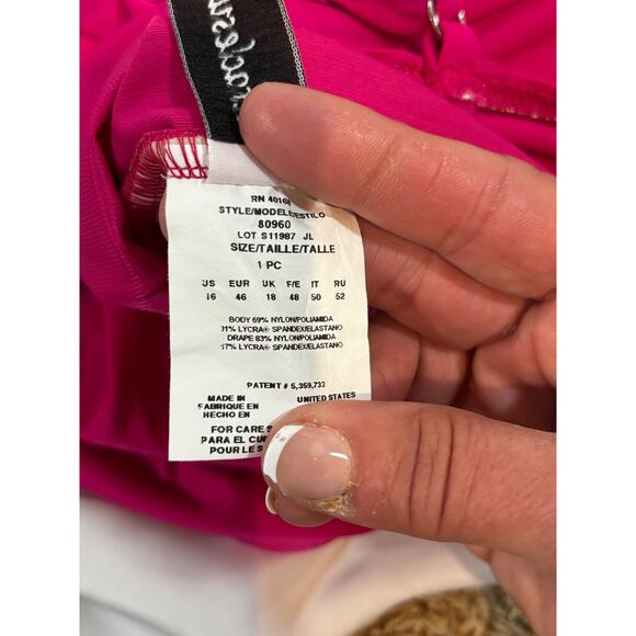 Miraclesuit Rialto Ruching sz 16 One Piece SwimSuit Classy Fuschia Pink Slimming - Picture 8 of 9